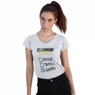 Single Taken Gamer - Női V-Nyakú Póló