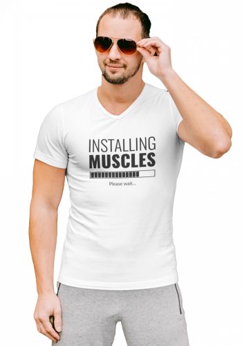 Installing muscles - Férfi V Nyakú Póló